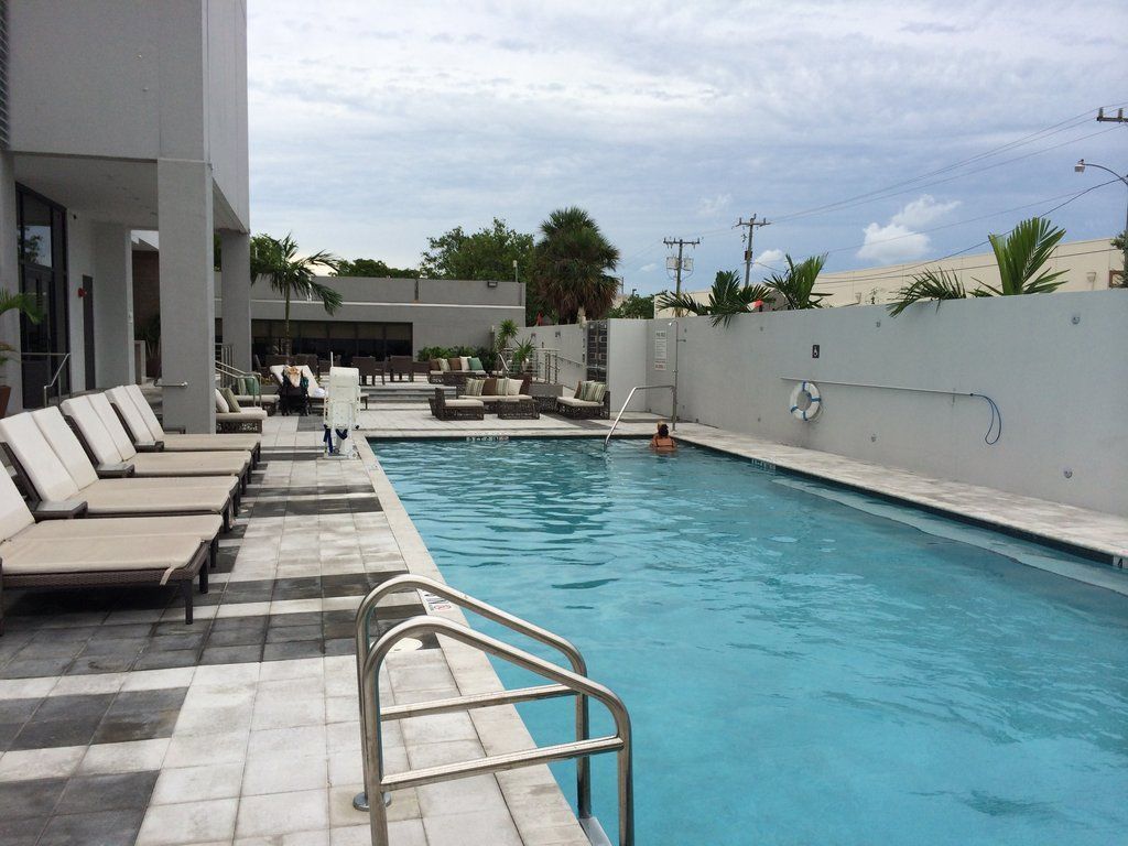 EB Hotel Miami Airport Exterior foto